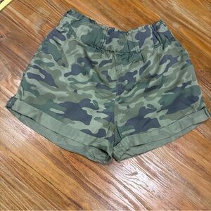 Celebrity Pink Womens S Cuffed Camo Camouflage Print Elastic Waist Shorts
